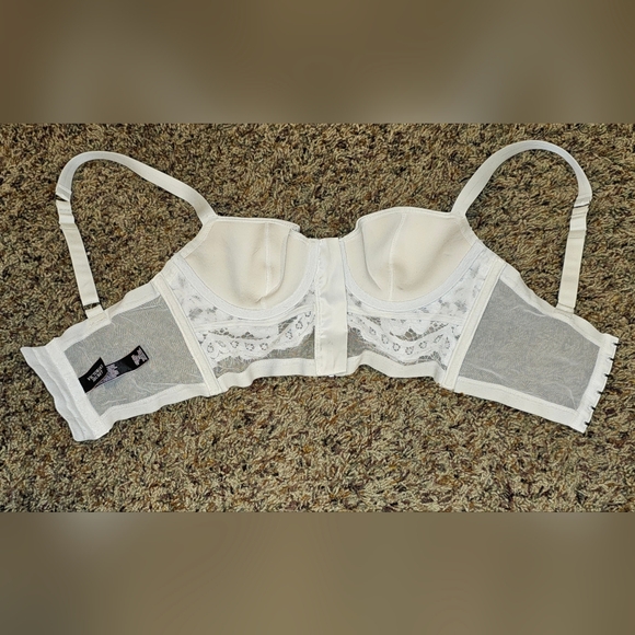 Victoria's Secret Sexy Long Line Lace Push Up Bra - Picture 12 of 12